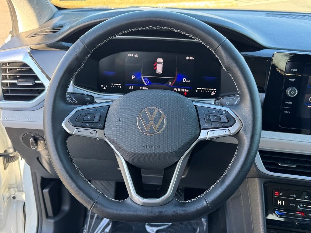 2025 Volkswagen Taos 1.5T SE