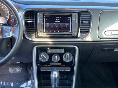 2018 Volkswagen Beetle 2.0T SE