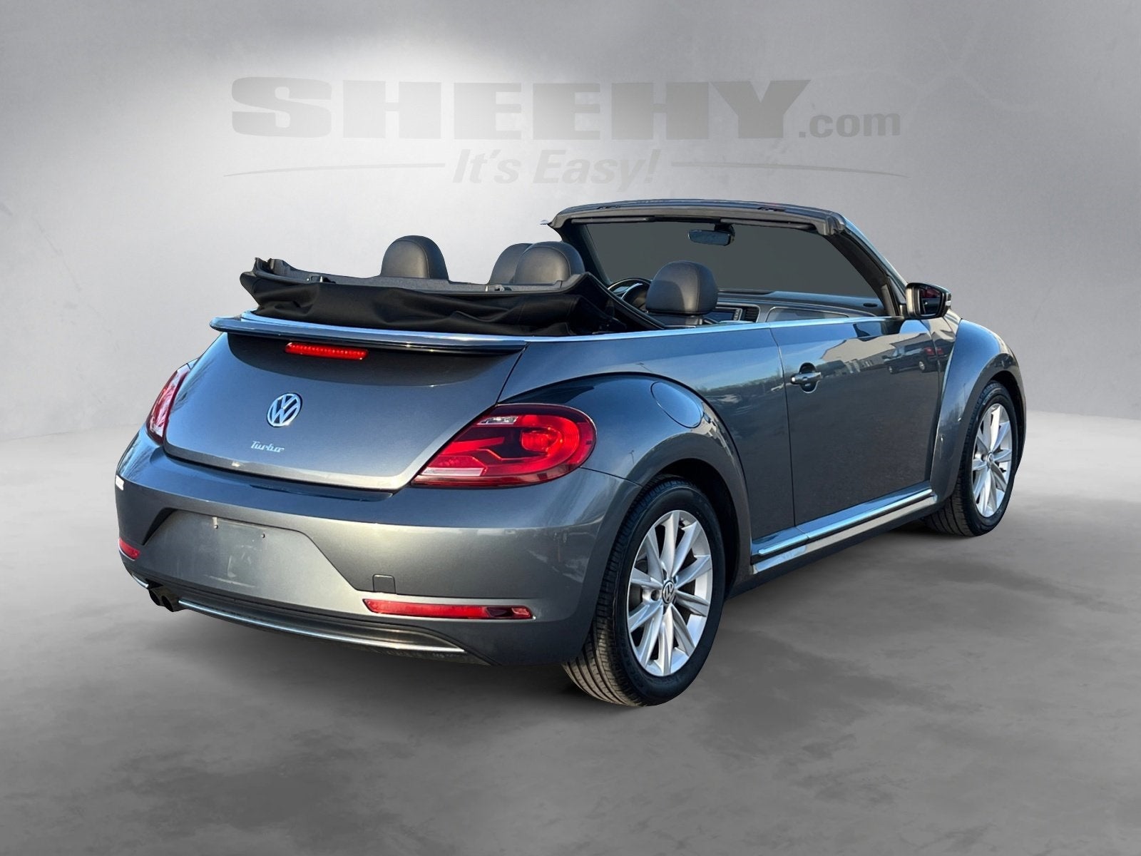 2018 Volkswagen Beetle 2.0T SE