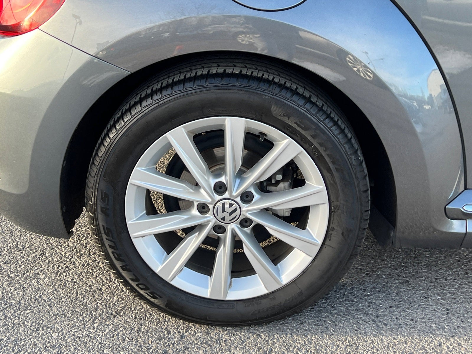 2018 Volkswagen Beetle 2.0T SE