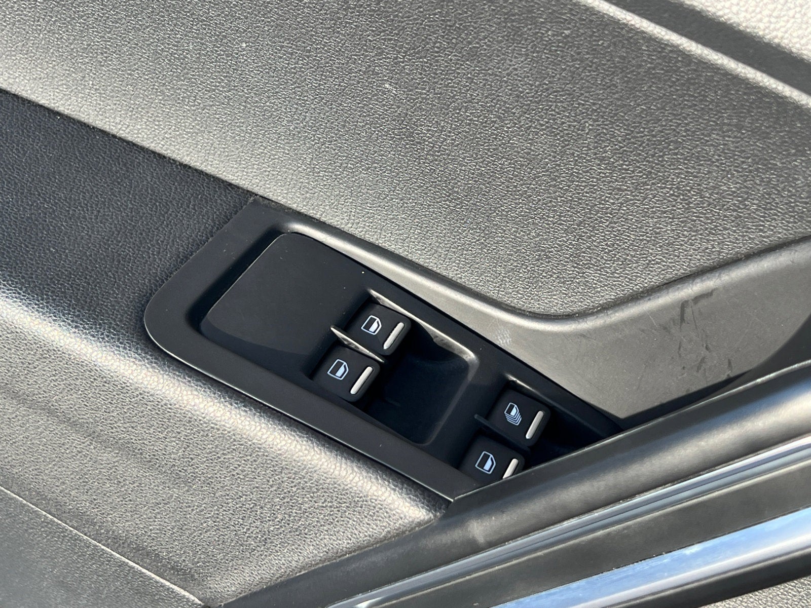 2018 Volkswagen Beetle 2.0T SE