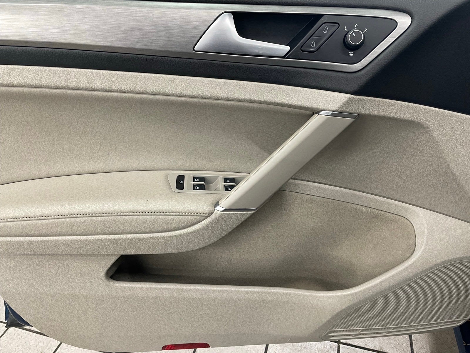 2016 Volkswagen Golf SportWagen TSI Limited Edition