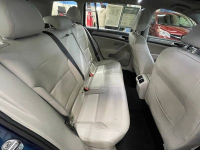 2016 Volkswagen Golf SportWagen TSI Limited Edition