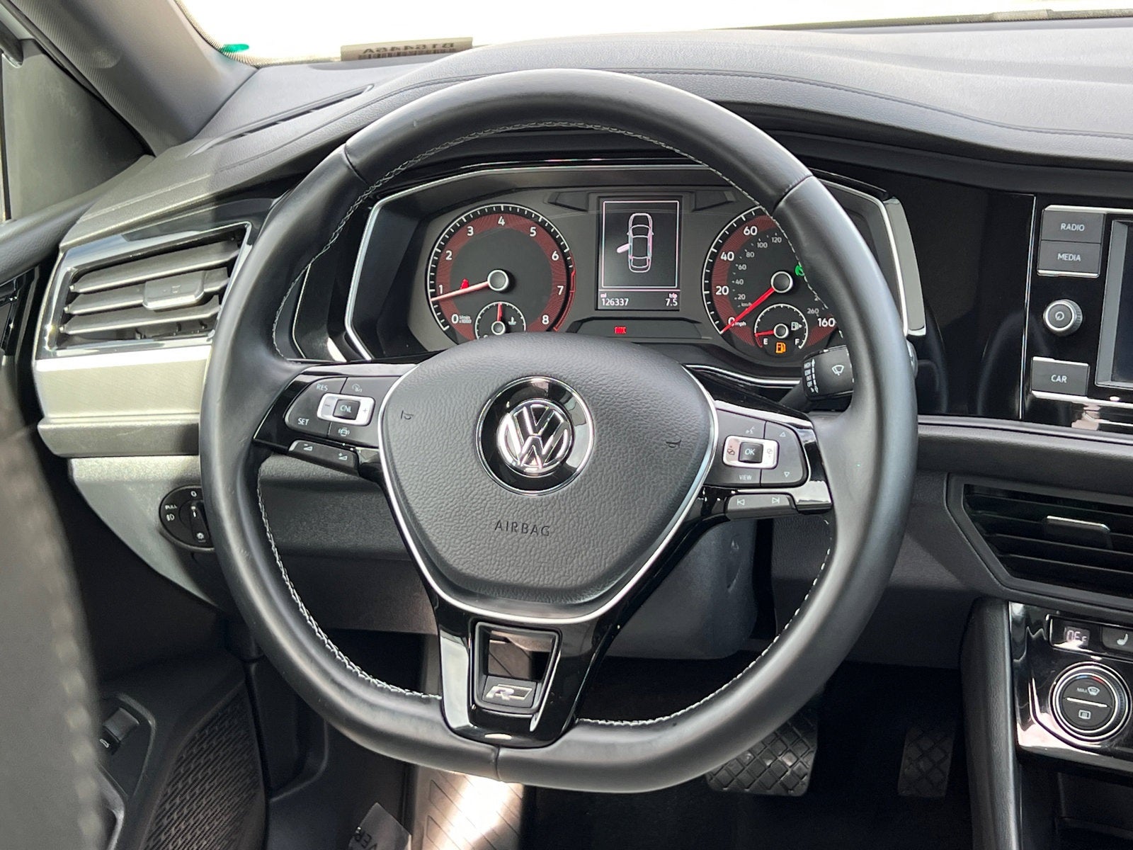 2019 Volkswagen Jetta R-Line