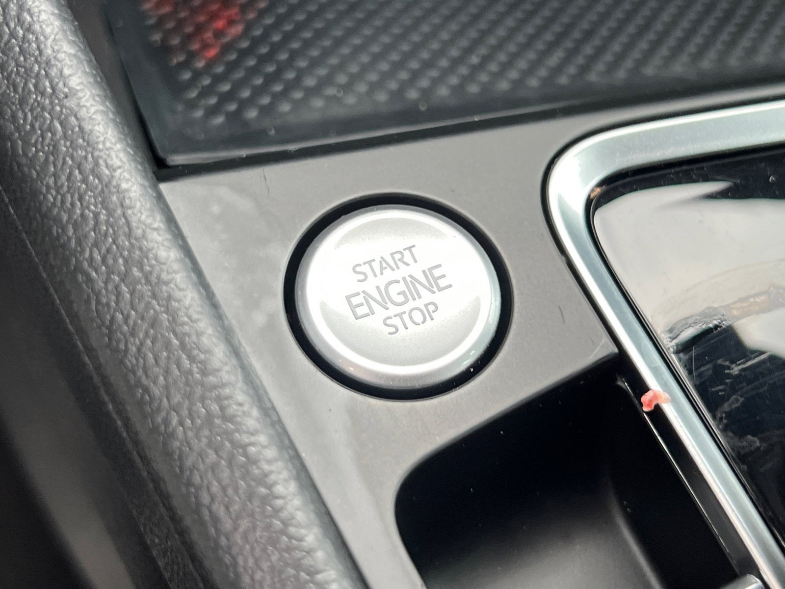 2019 Volkswagen Jetta R-Line