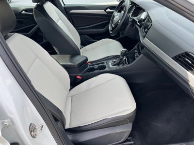 2019 Volkswagen Jetta R-Line