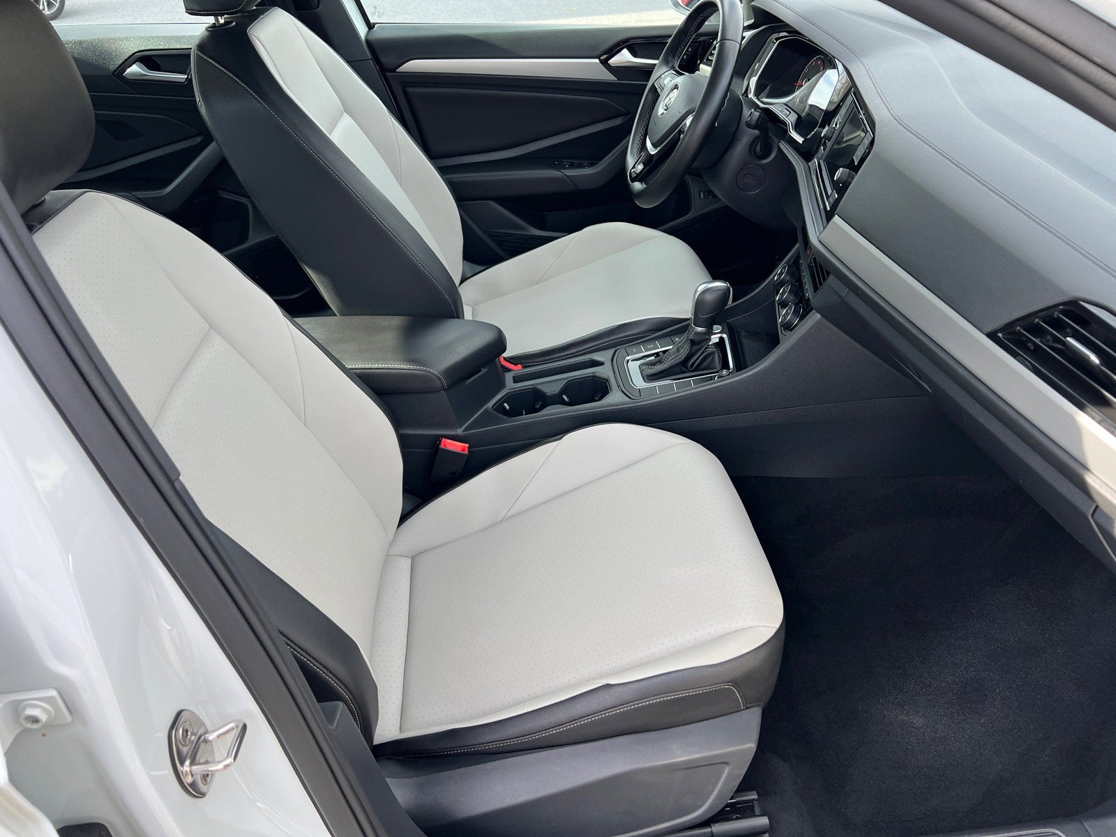 2019 Volkswagen Jetta R-Line