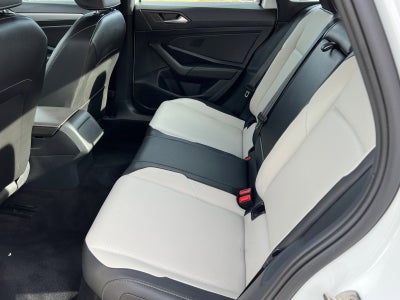 2019 Volkswagen Jetta R-Line