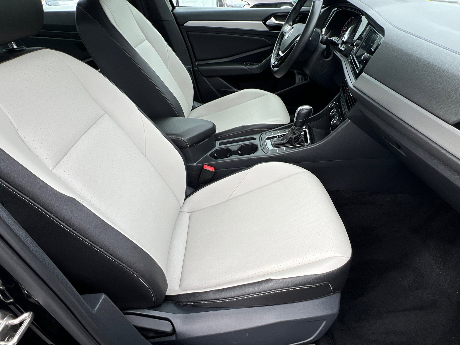 2021 Volkswagen Jetta R-Line