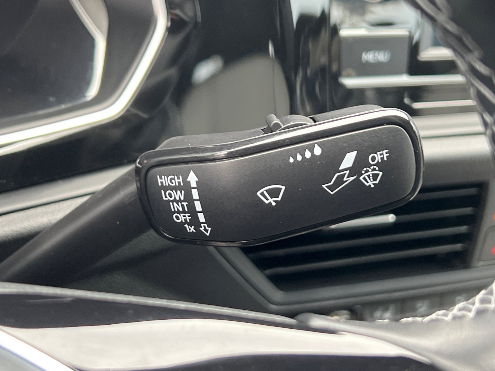 2021 Volkswagen Jetta R-Line