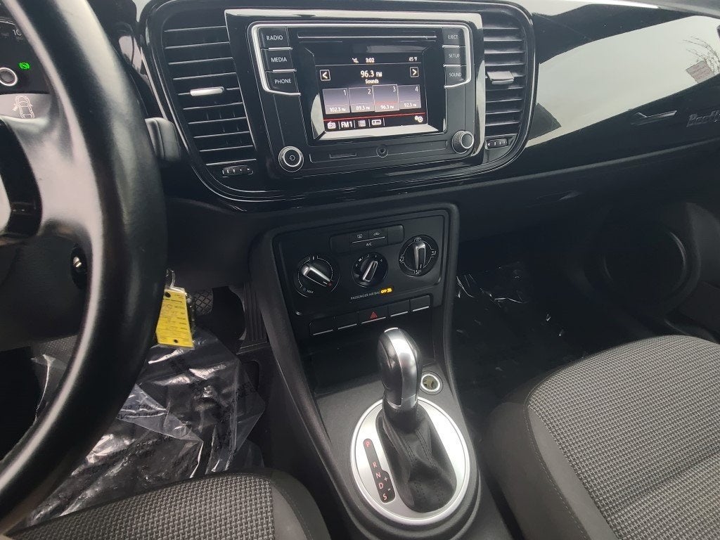 2019 Volkswagen Beetle 2.0T S