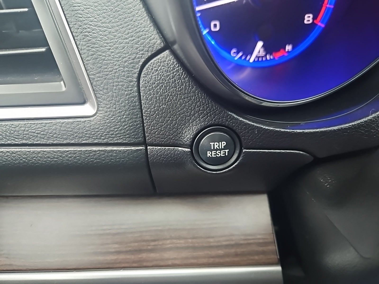 2017 Subaru Legacy 3.6R Limited