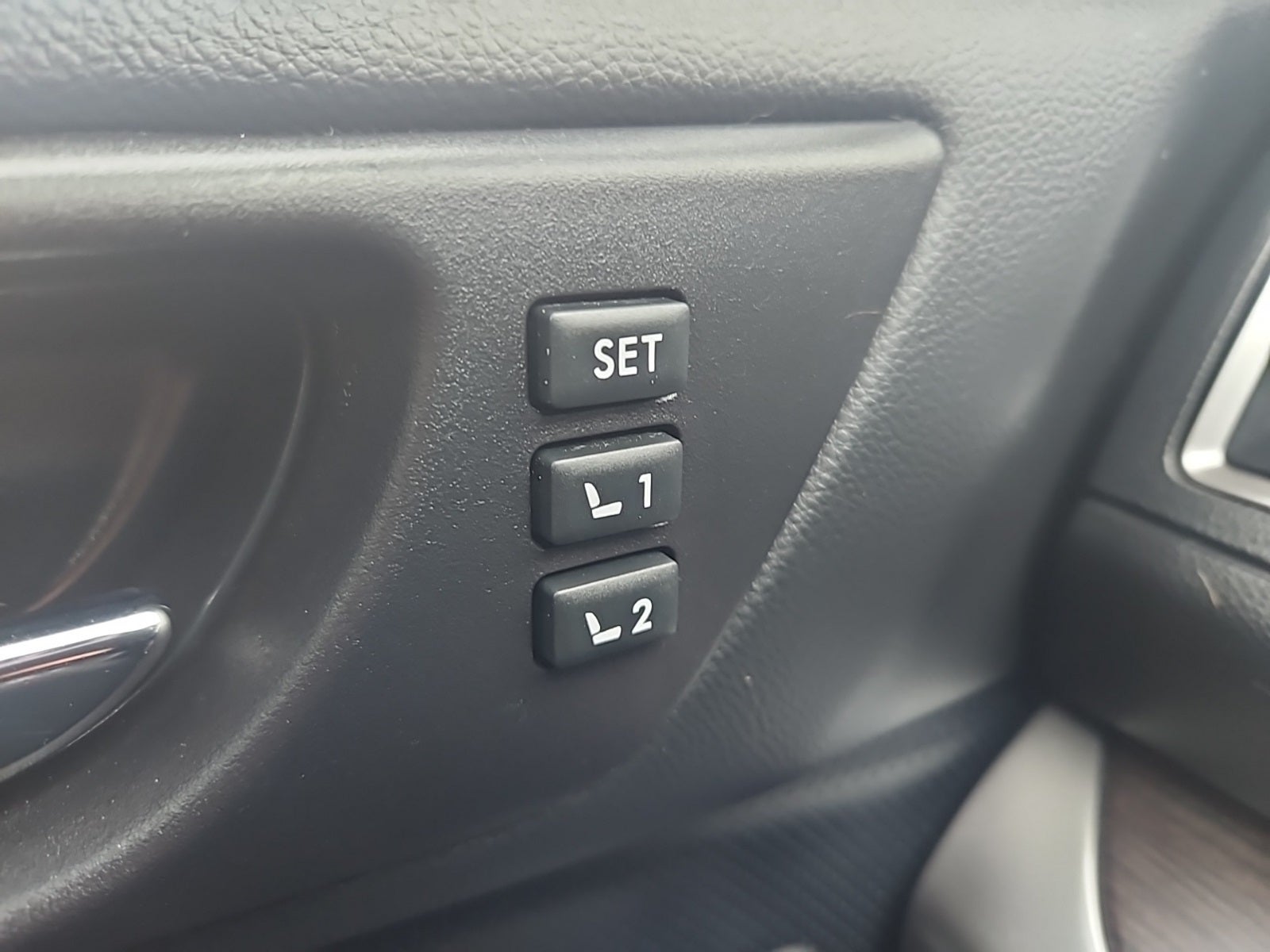 2017 Subaru Legacy 3.6R Limited