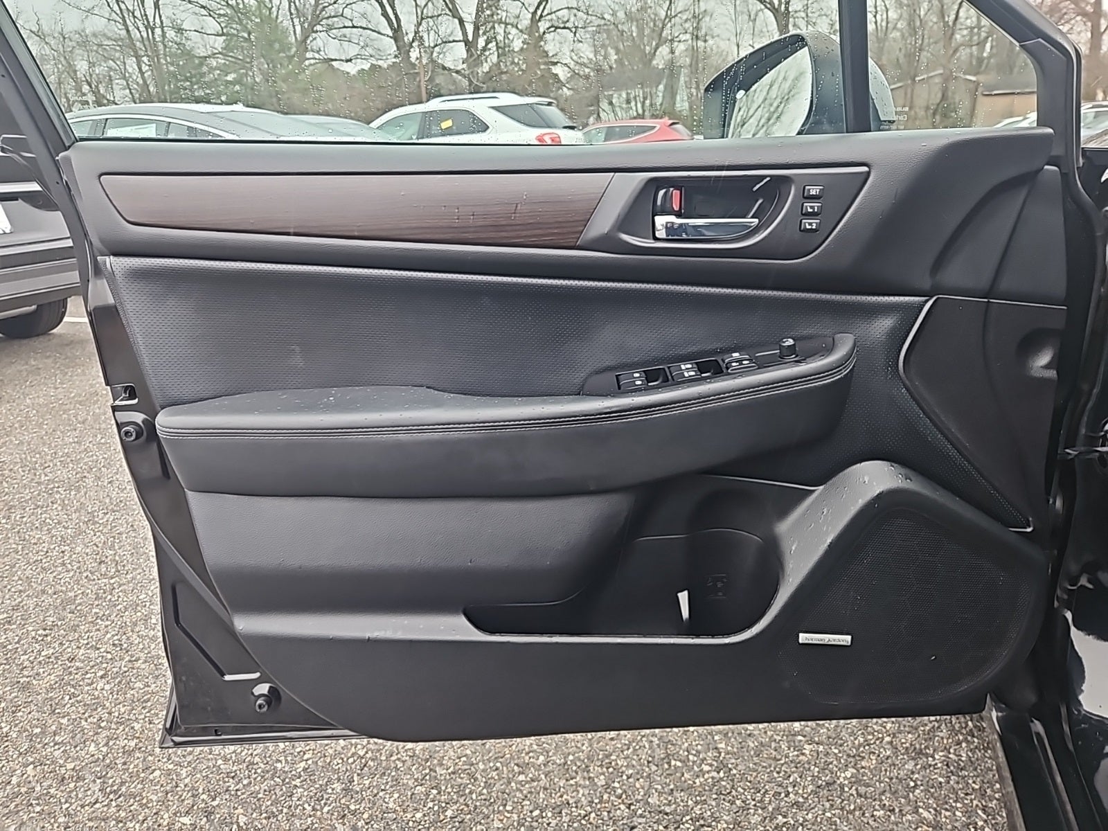 2017 Subaru Legacy 3.6R Limited