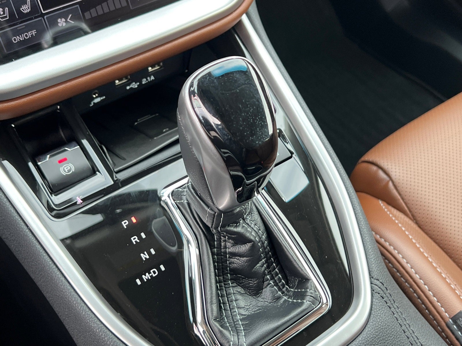 2020 Subaru Outback Touring XT