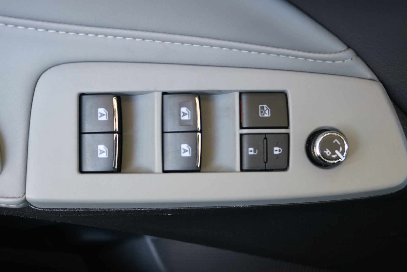 2022 Toyota Avalon XLE