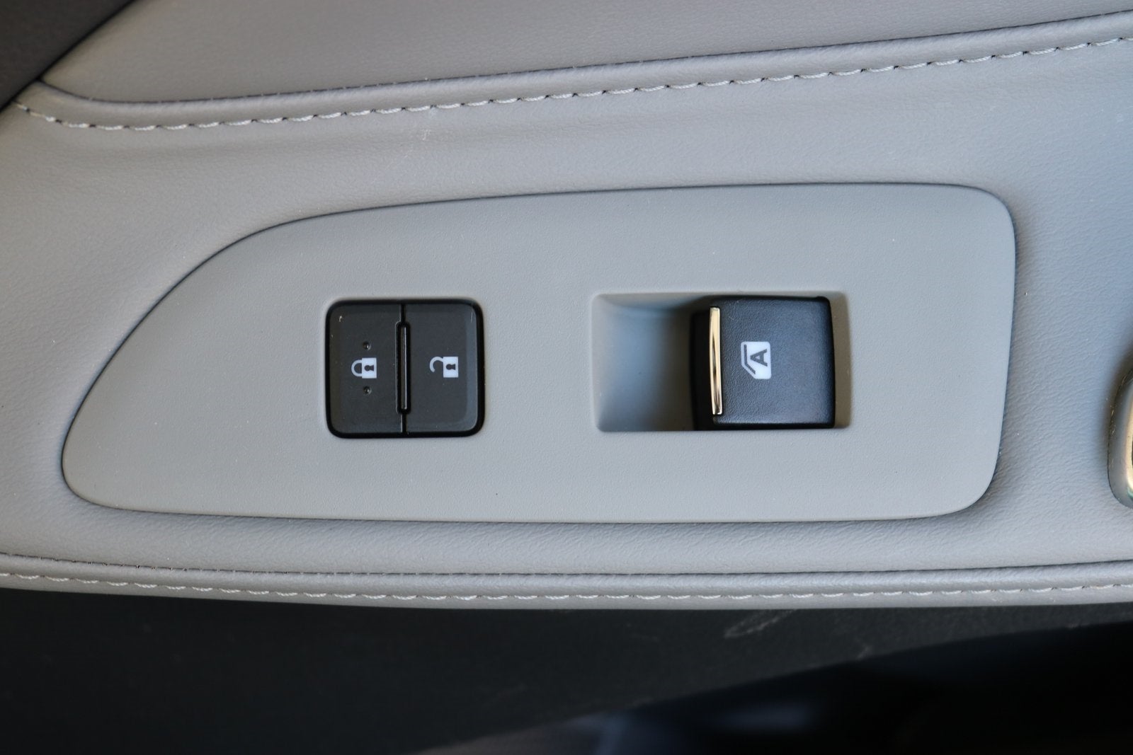 2022 Toyota Avalon XLE