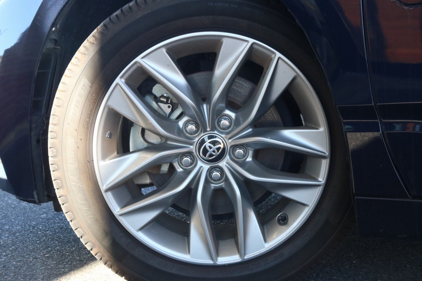 2022 Toyota Avalon XLE