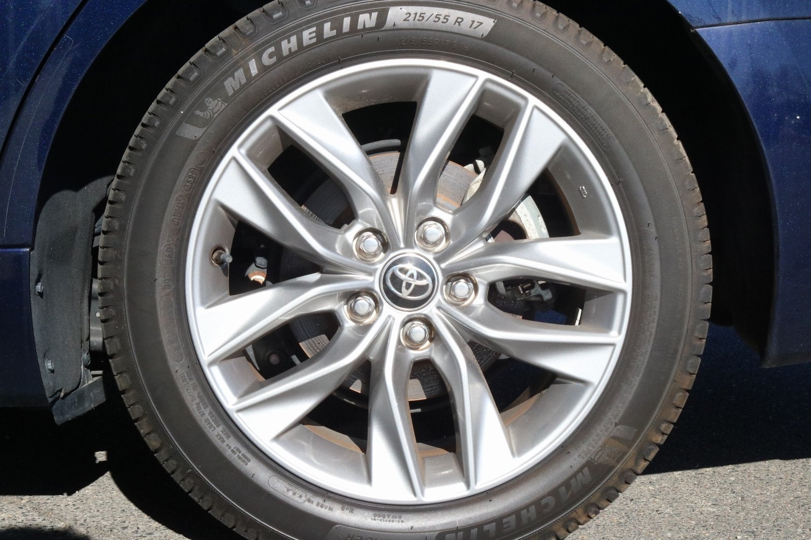 2022 Toyota Avalon XLE