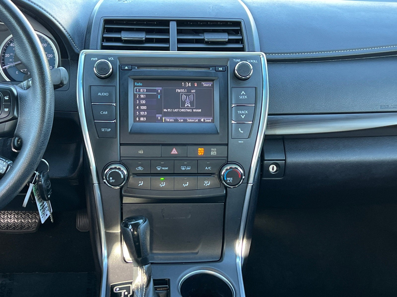 2017 Toyota Camry LE