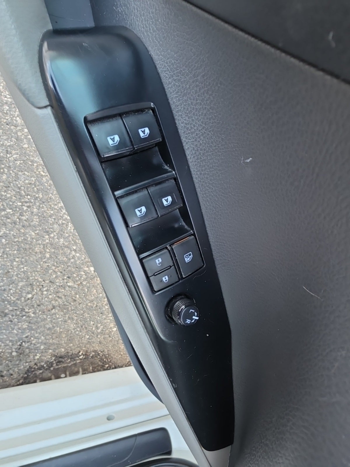 2020 Toyota Camry Hybrid LE