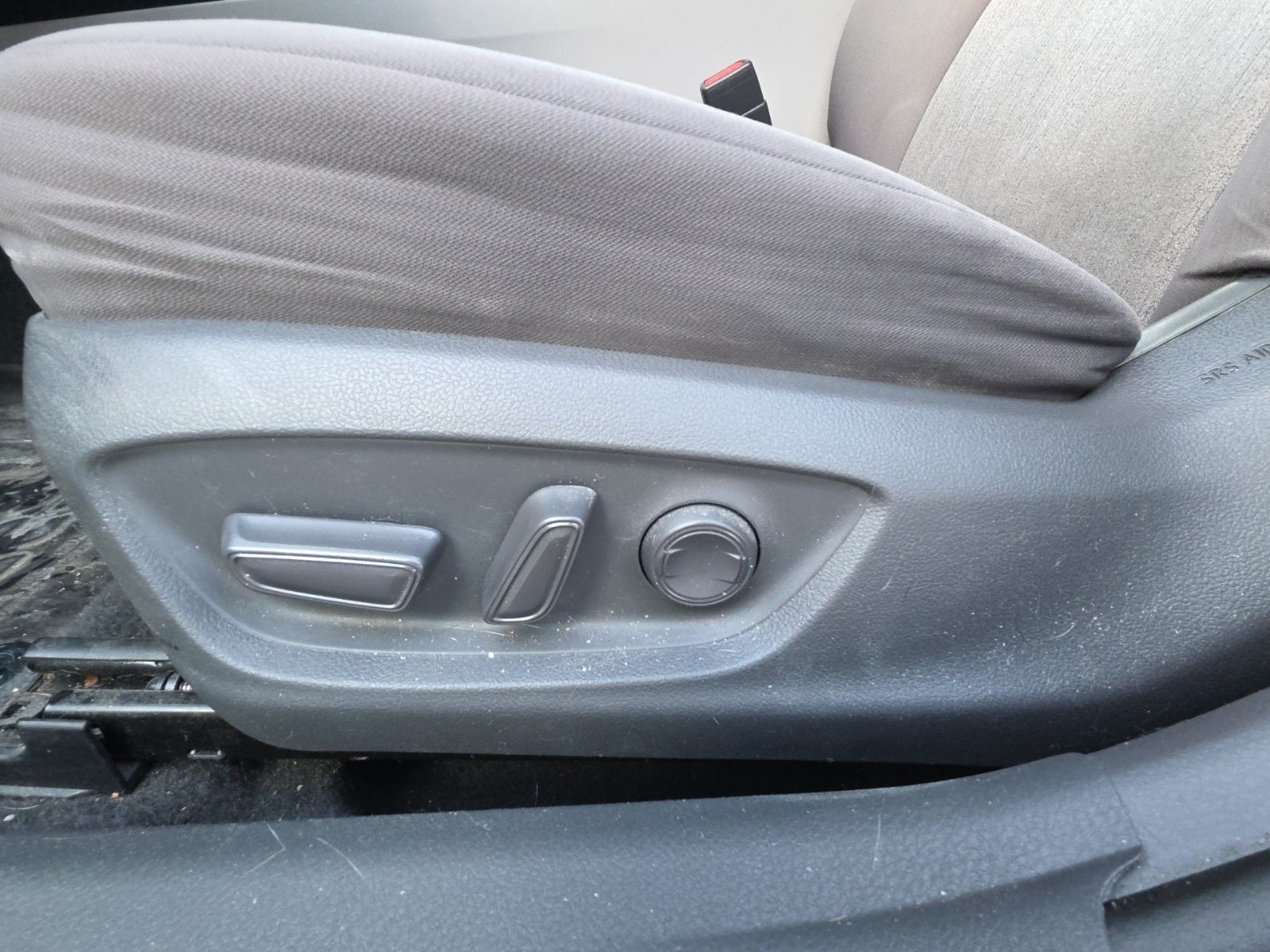 2020 Toyota Camry Hybrid LE