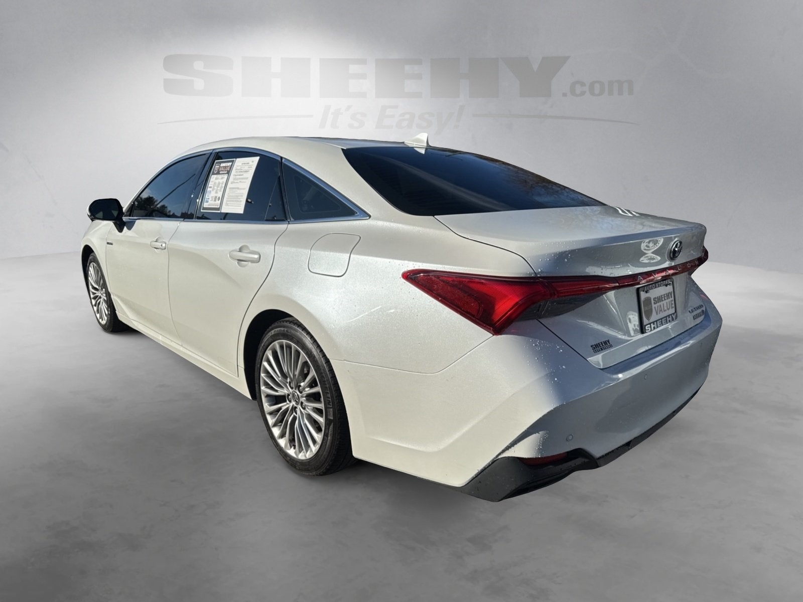 2021 Toyota Avalon Hybrid Limited