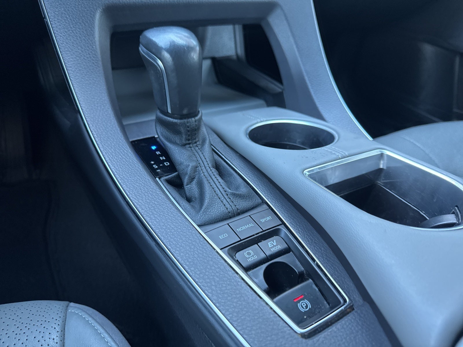 2021 Toyota Avalon Hybrid Limited