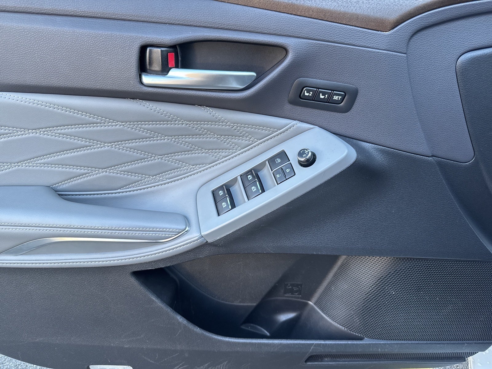 2021 Toyota Avalon Hybrid Limited