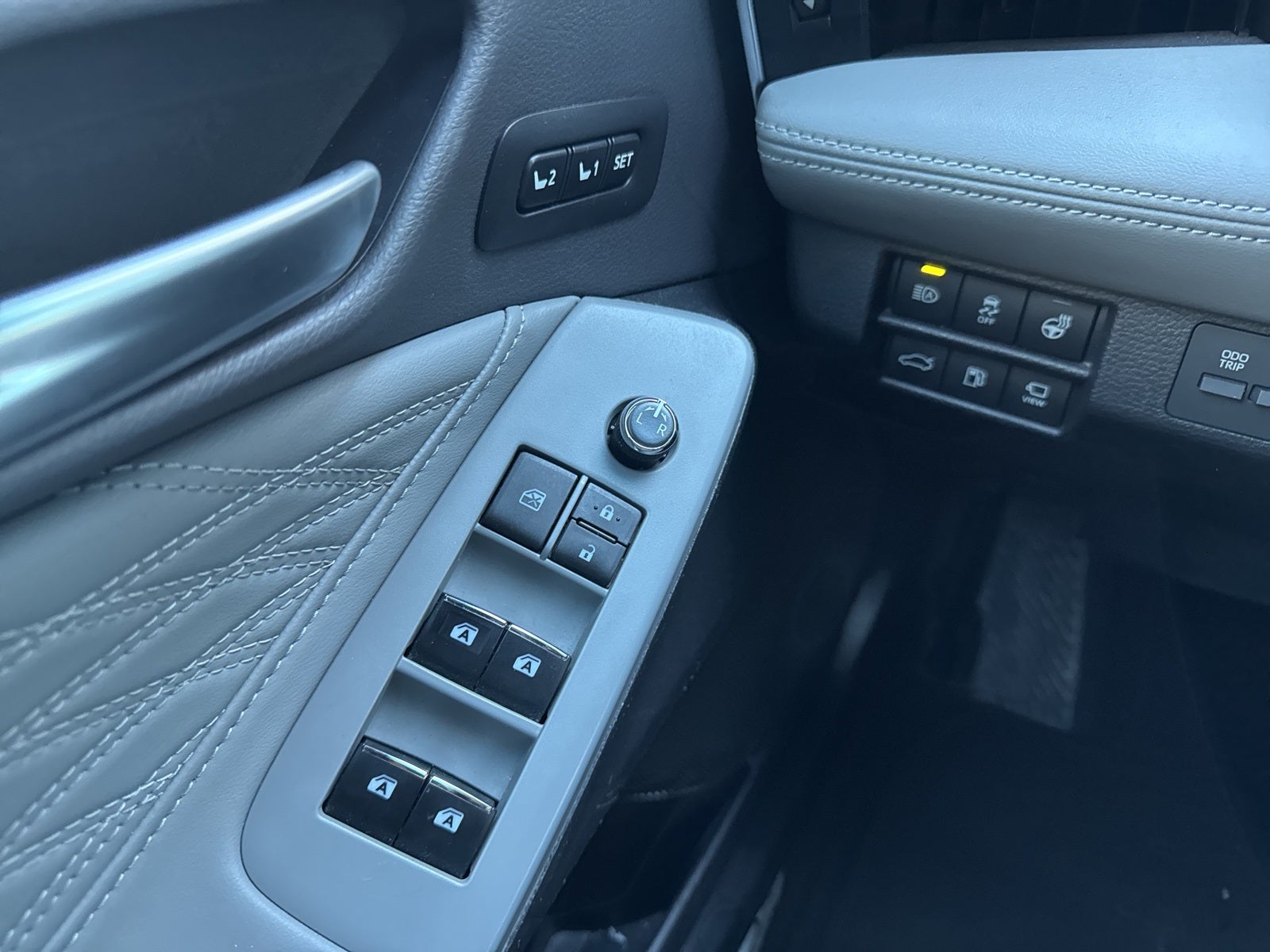 2021 Toyota Avalon Hybrid Limited