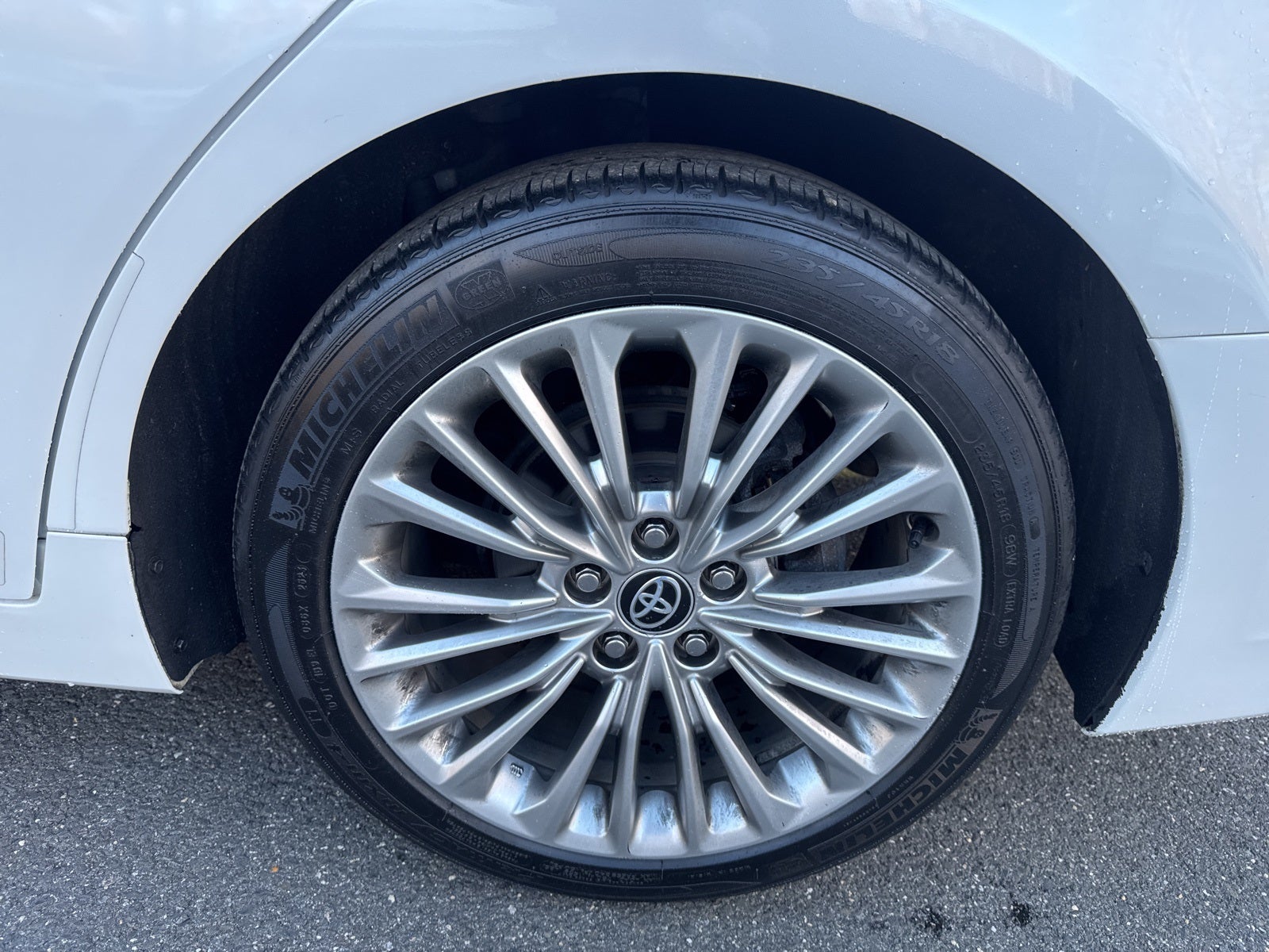 2021 Toyota Avalon Hybrid Limited