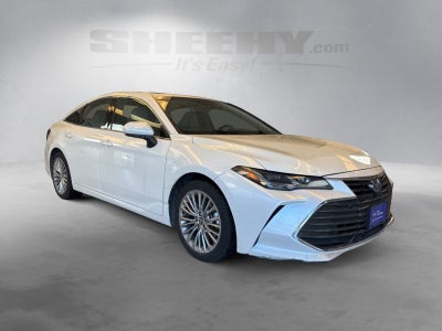 2022 Toyota Avalon Hybrid Limited