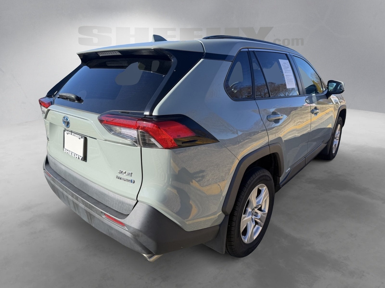 2021 Toyota RAV4 Hybrid XLE