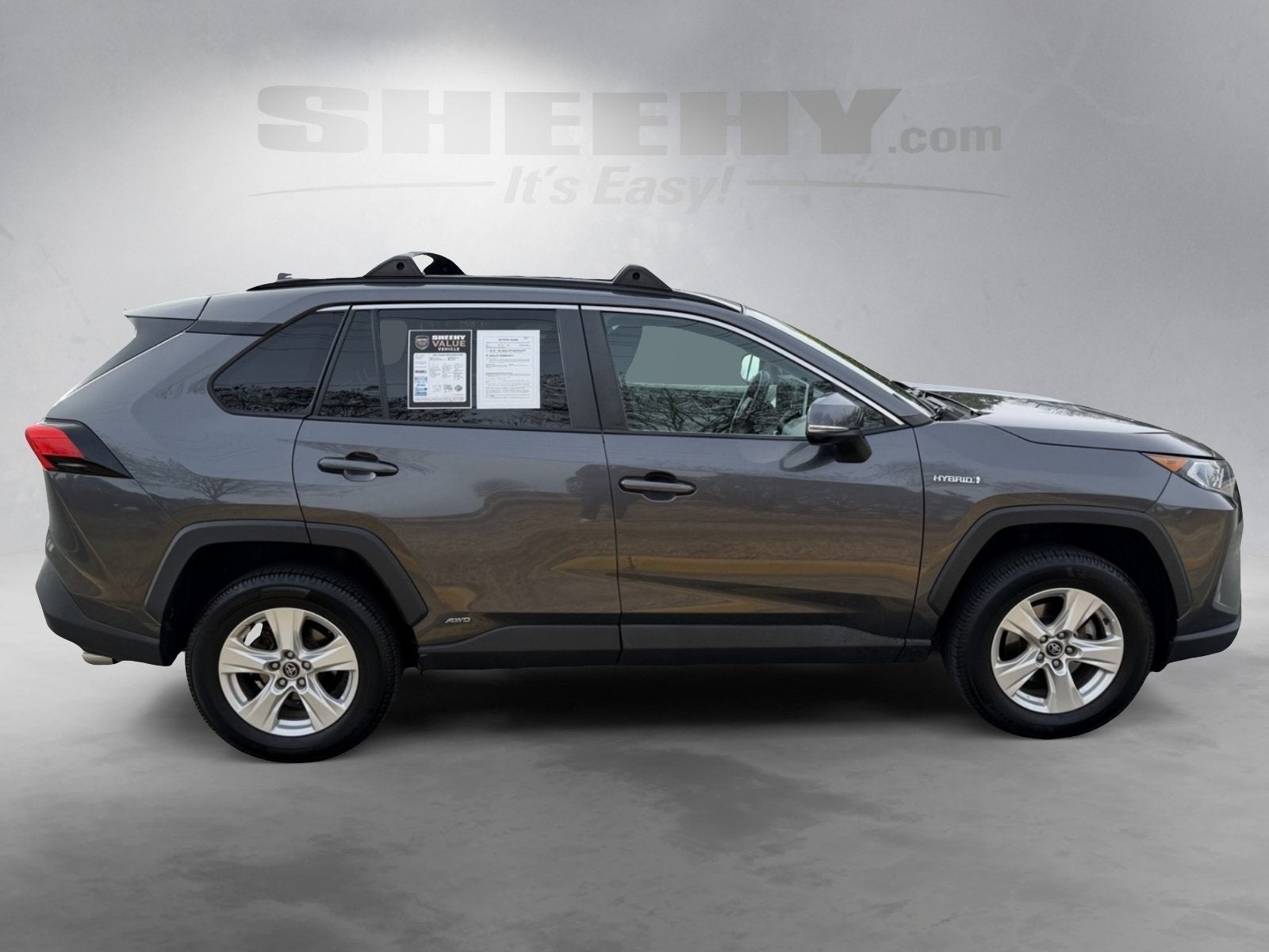 2021 Toyota RAV4 Hybrid XLE