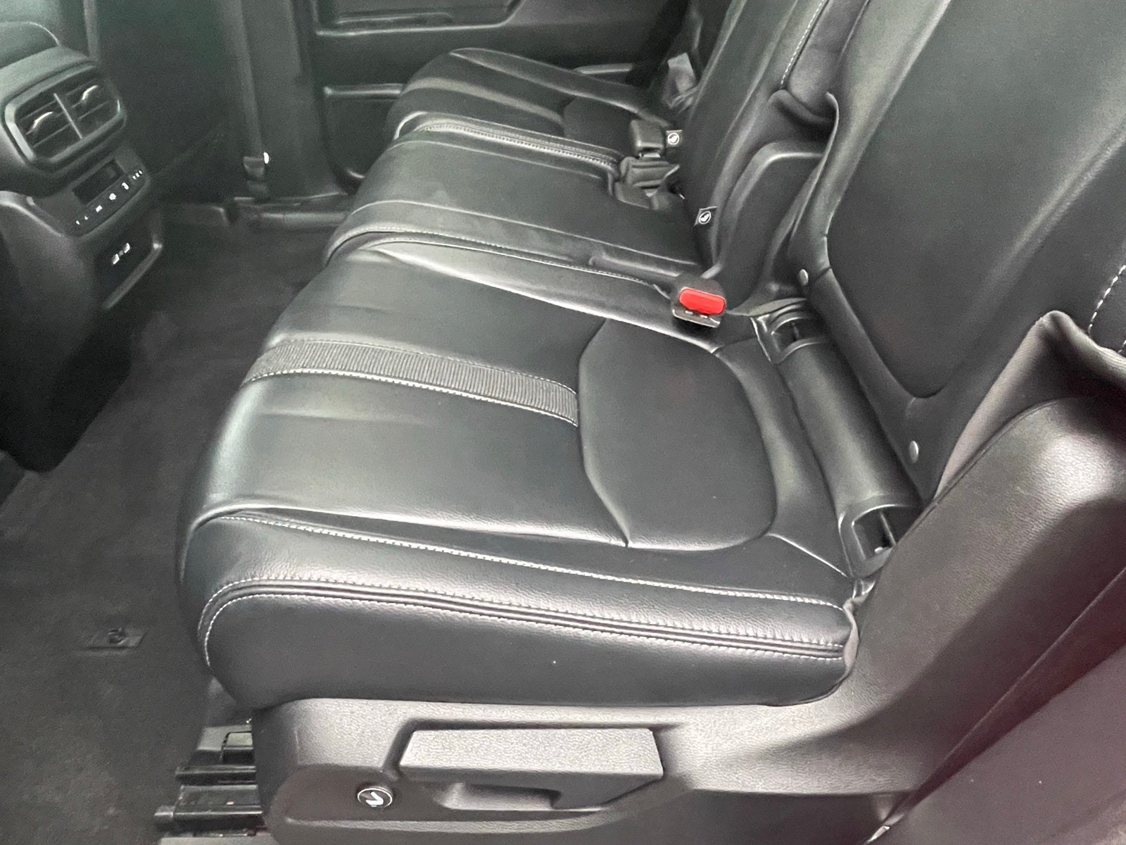 2023 Honda Pilot Touring 8 Passenger