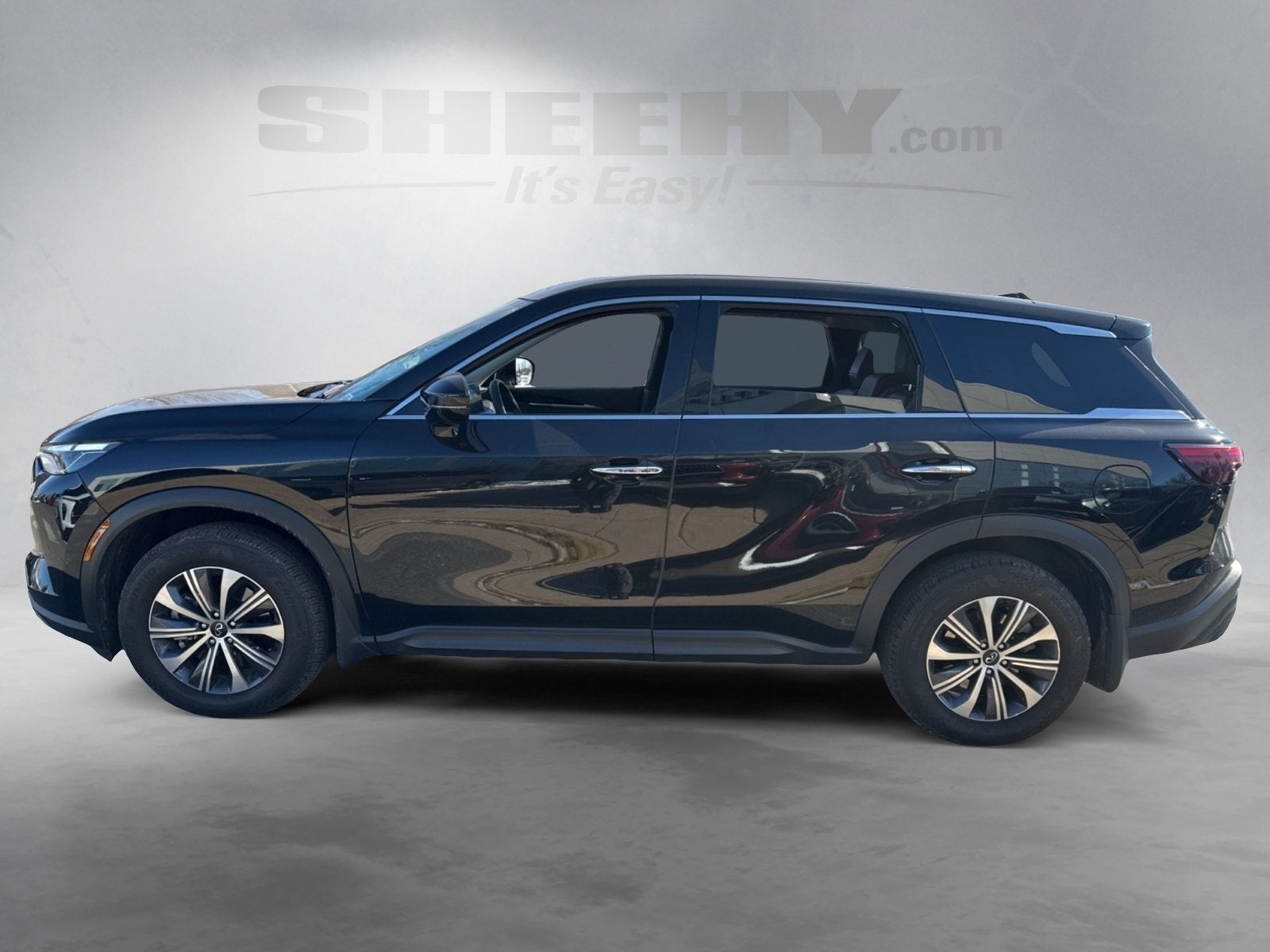 2025 INFINITI QX60 PURE