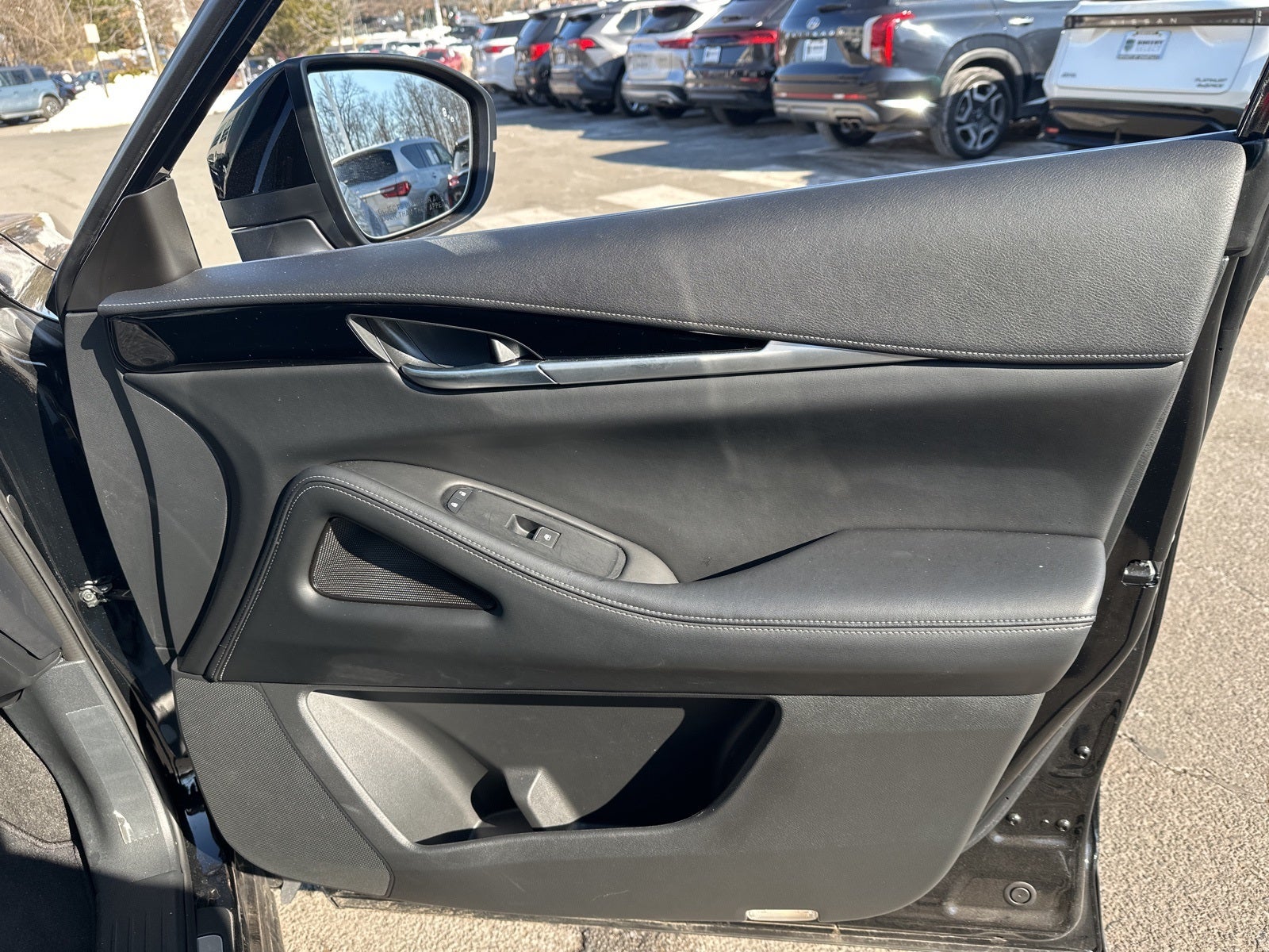 2025 INFINITI QX60 PURE