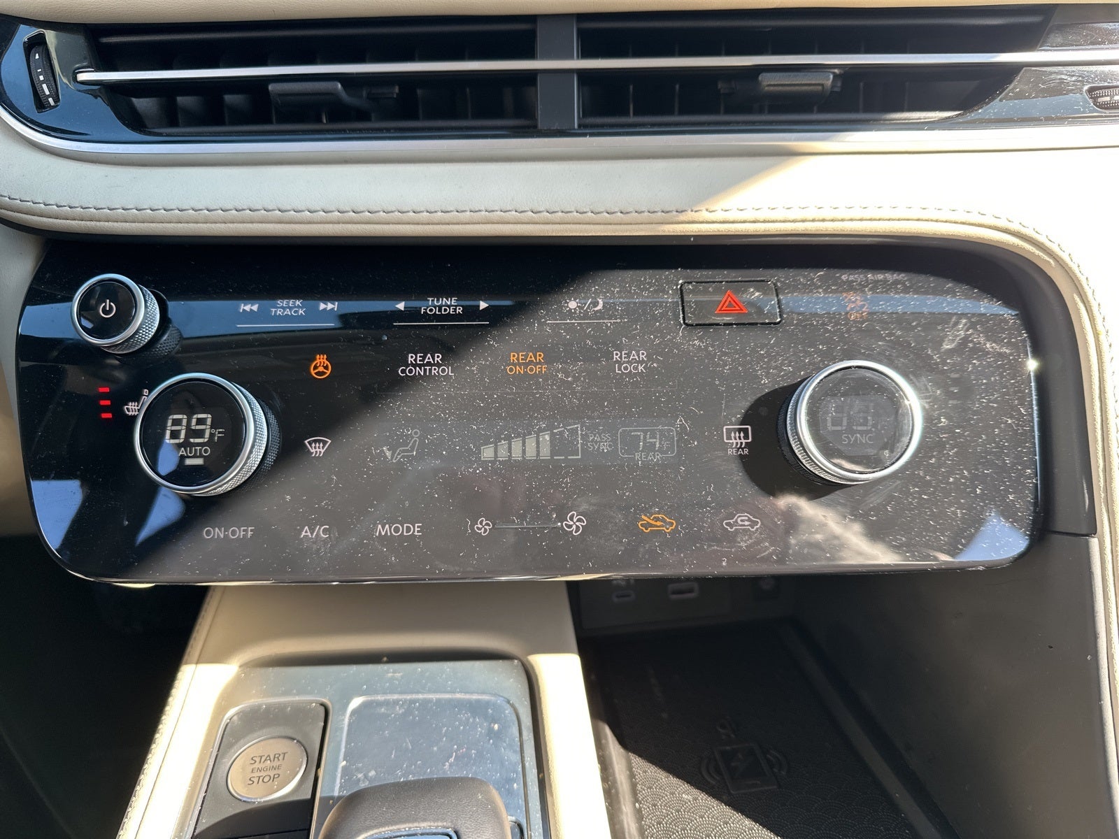 2025 INFINITI QX60 PURE