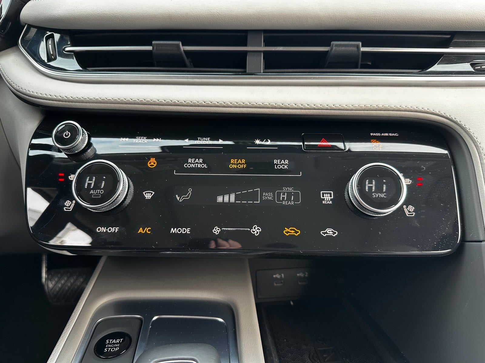 2026 INFINITI QX60 LUXE