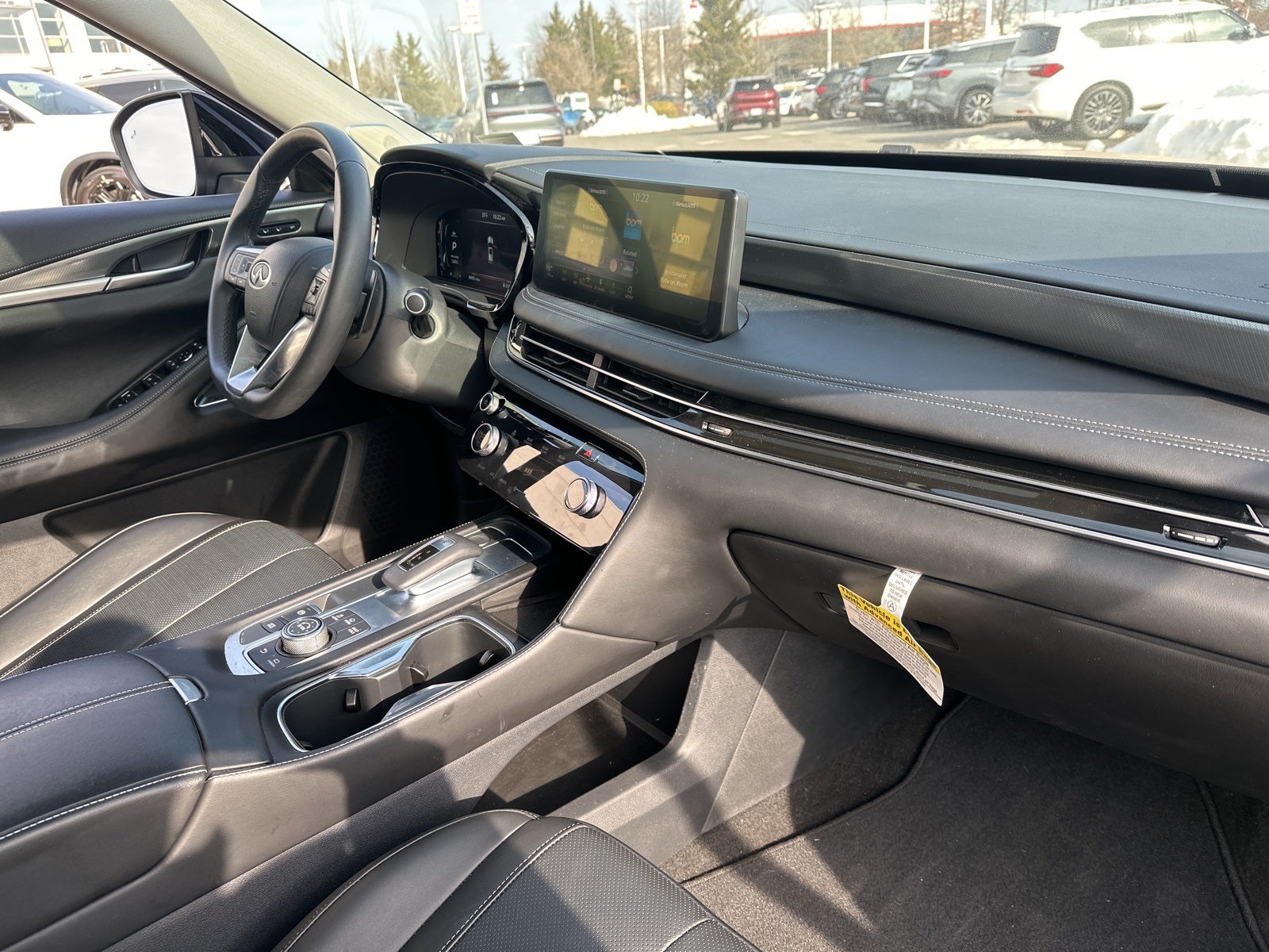 2025 INFINITI QX60 LUXE