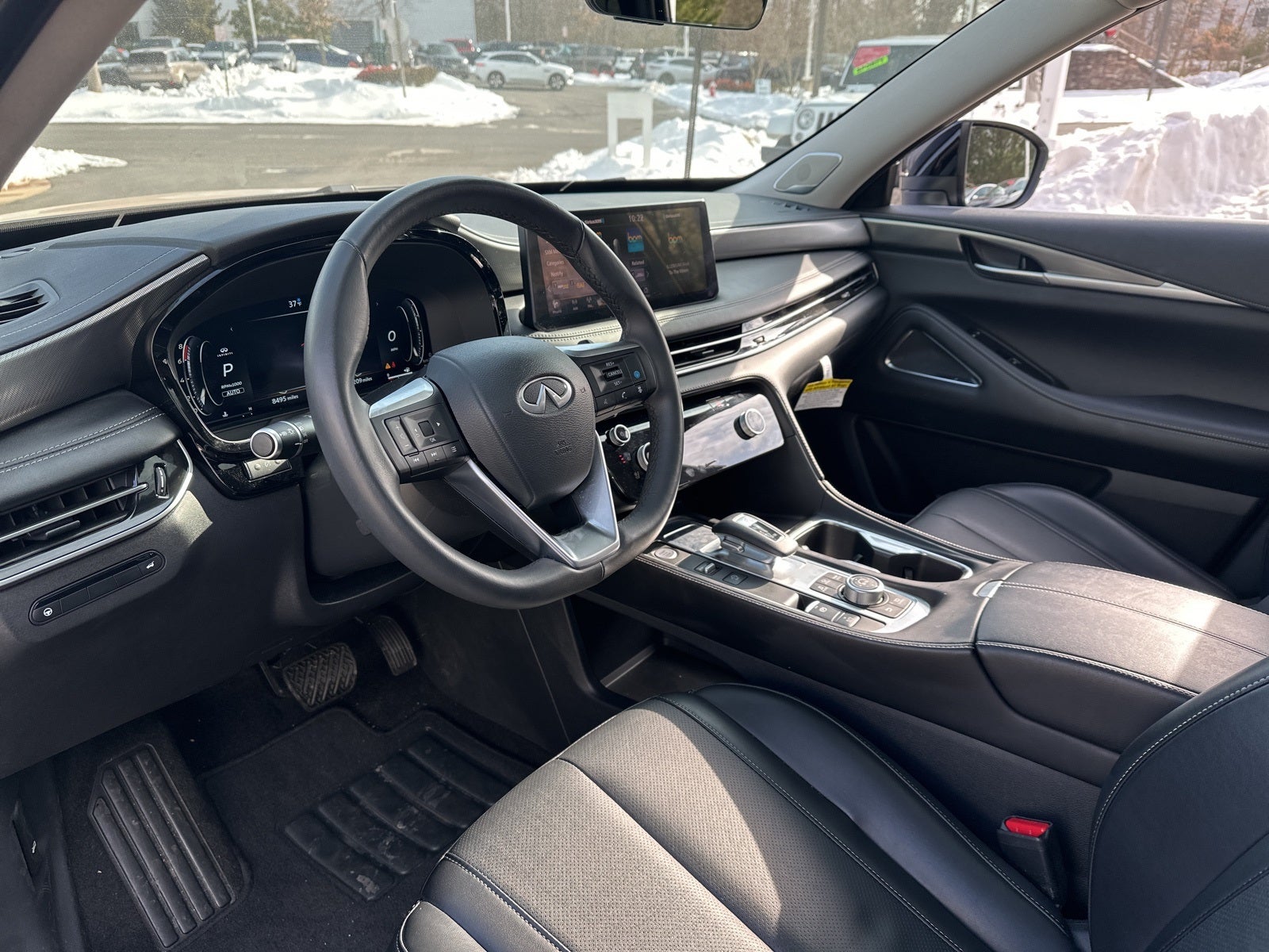 2025 INFINITI QX60 LUXE