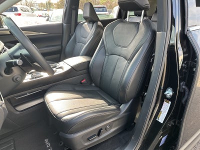 2025 INFINITI QX60 LUXE