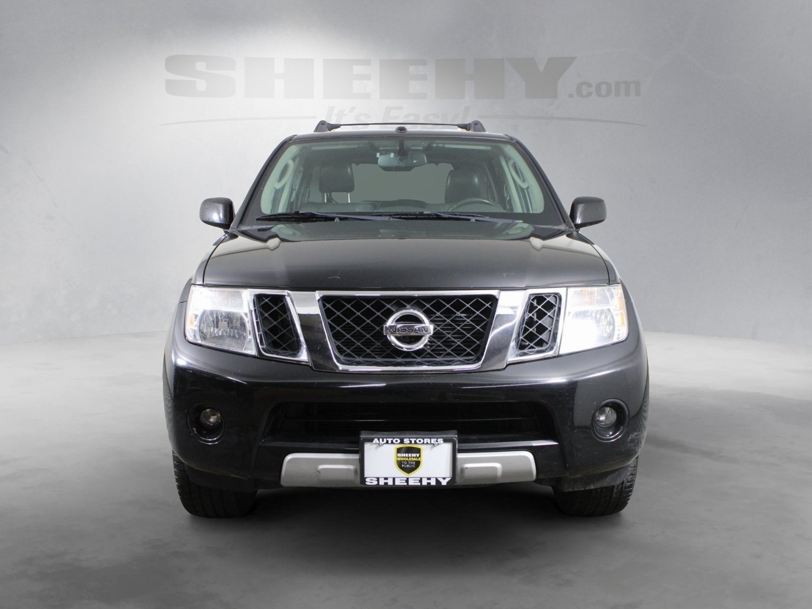 2010 Nissan Pathfinder LE