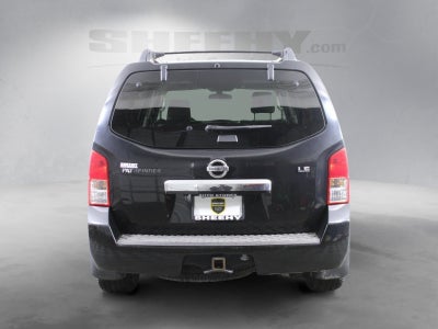 2010 Nissan Pathfinder LE