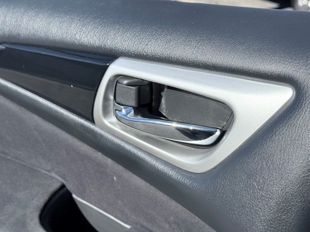 2013 Nissan Pathfinder SV