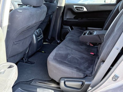 2013 Nissan Pathfinder SV