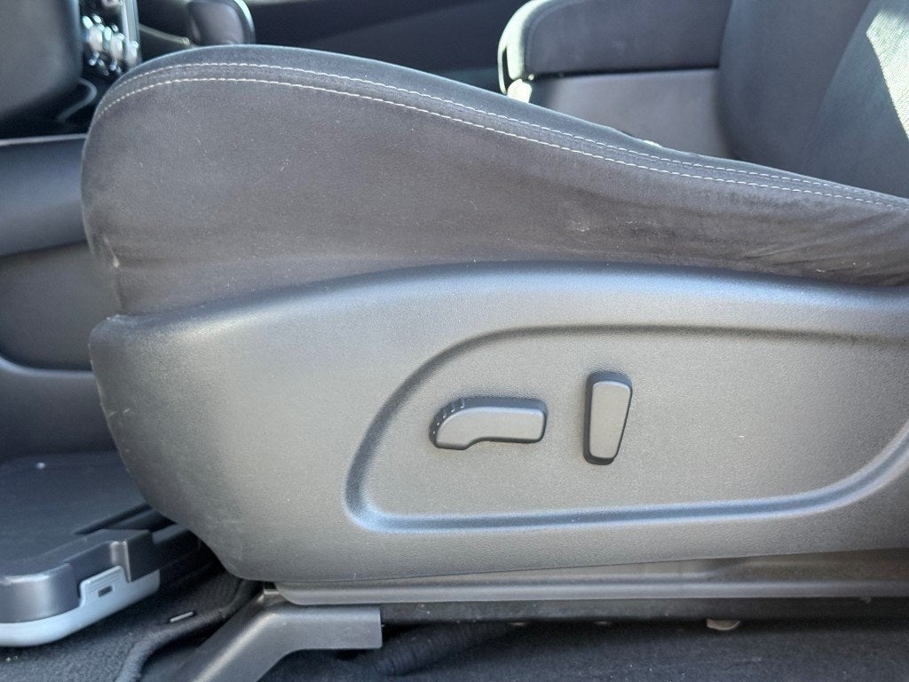 2013 Nissan Pathfinder SV