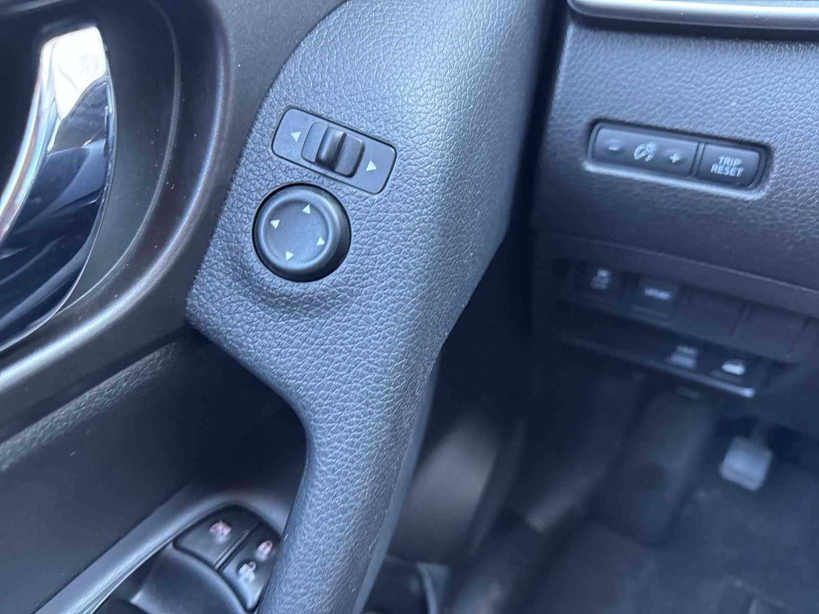 2014 Nissan Rogue SV