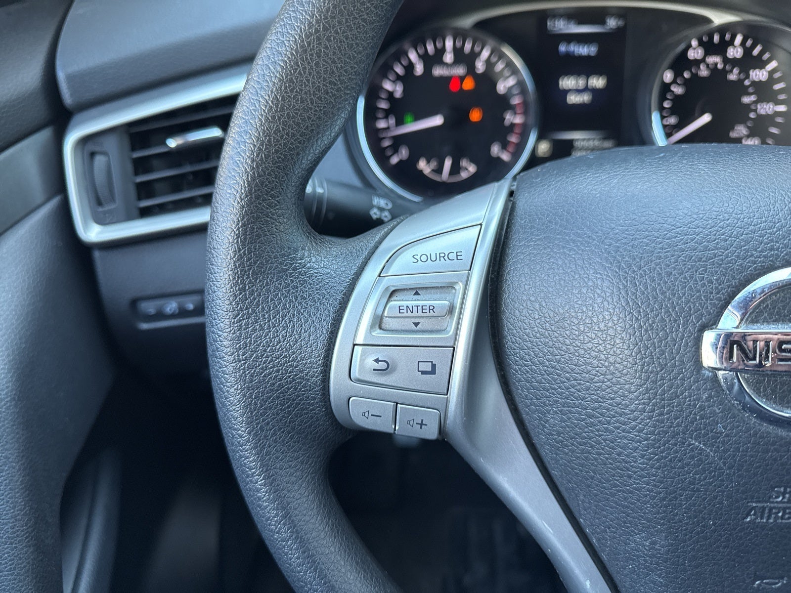 2014 Nissan Rogue SV