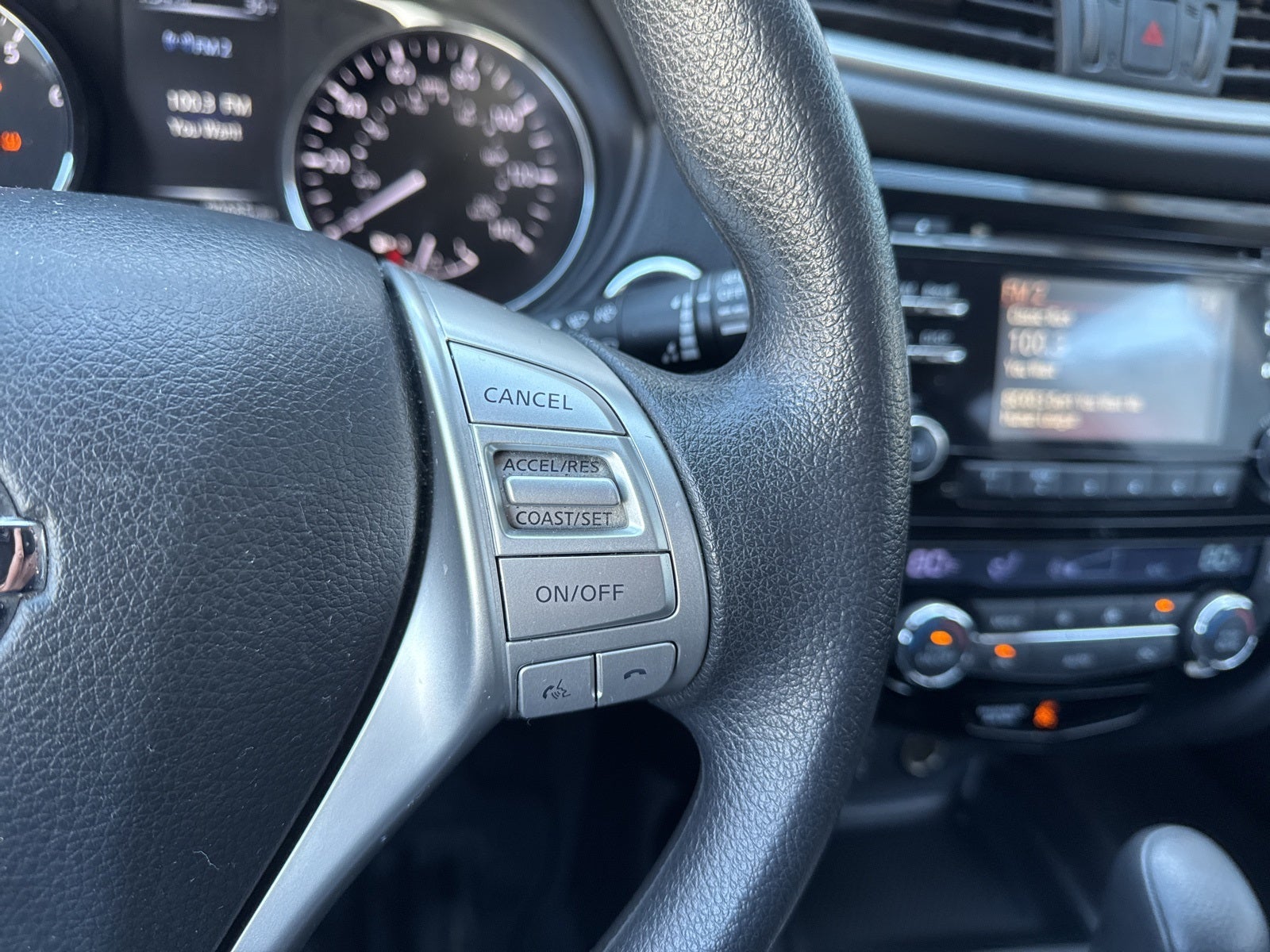 2014 Nissan Rogue SV
